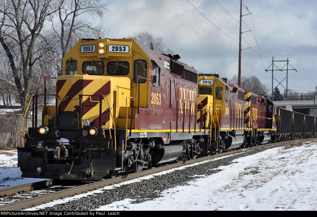 St. Paul Turns climbs Short Line Hill on its way west.